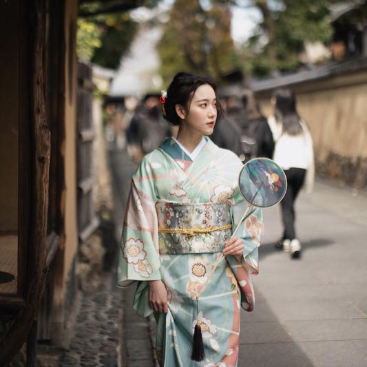 Femme Kimono Japonais