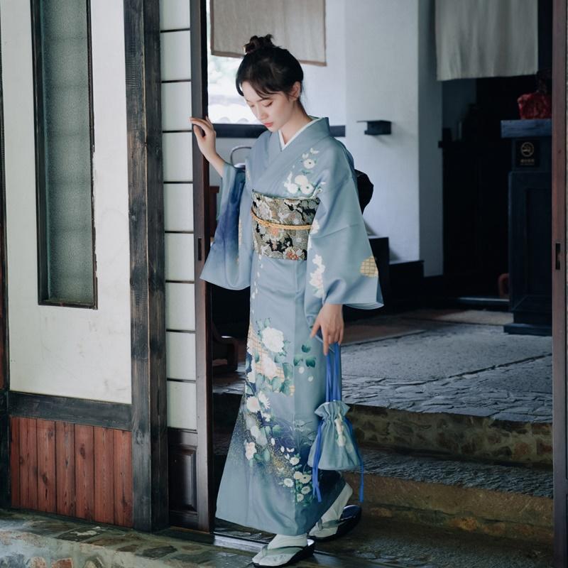 Kimono Femme Fleuri