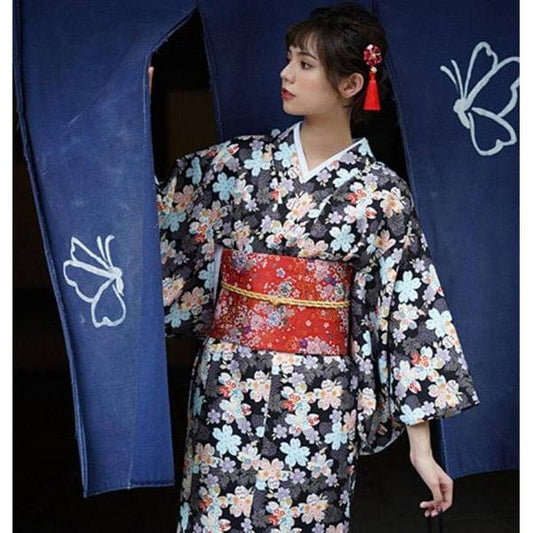 Kimono Femme Traditionnel Noir & Fleuri